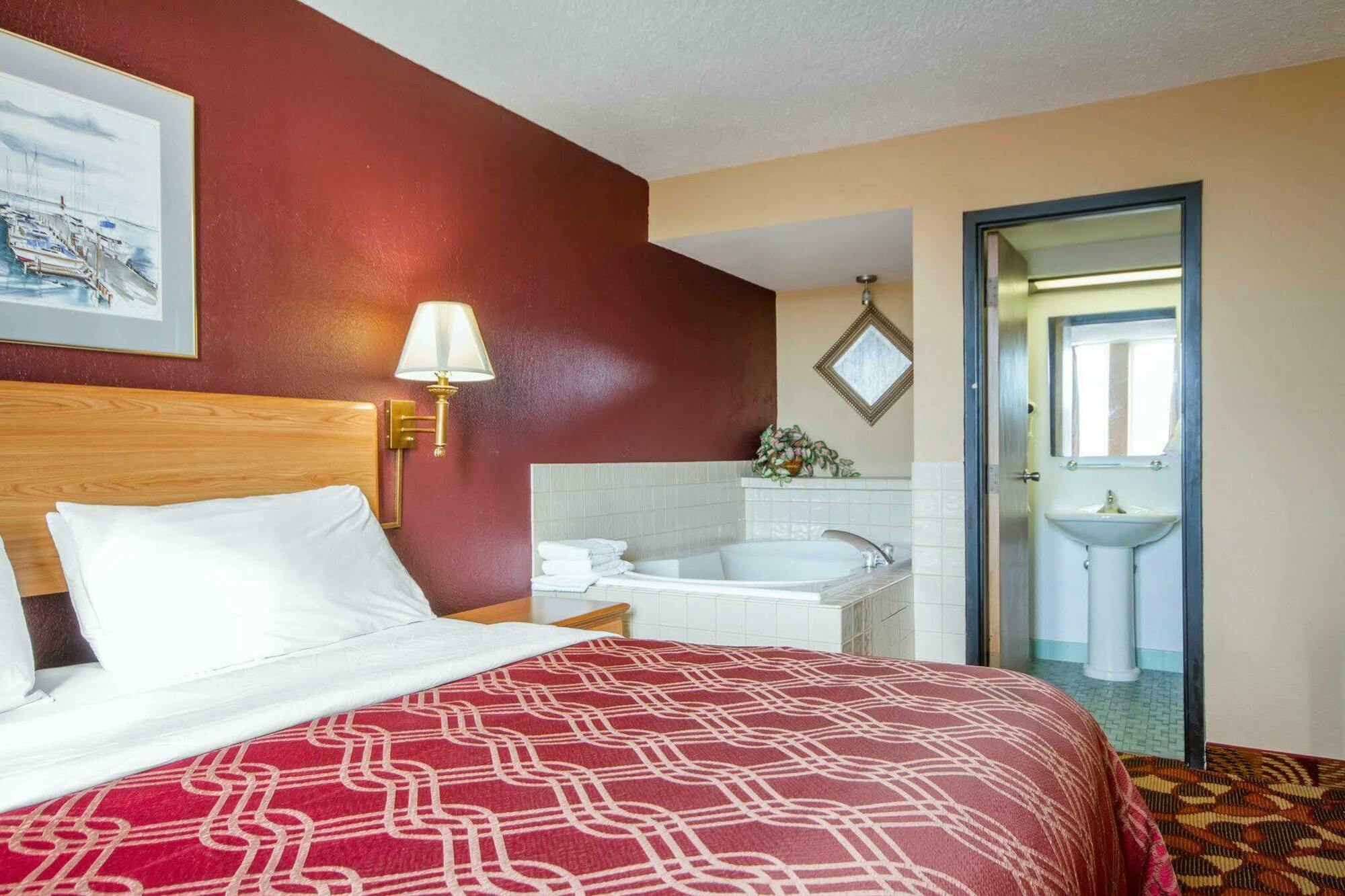 Wingate By Wyndham Sheboygan Hotel Eksteriør billede